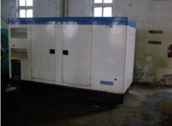 海南康明斯150kw大型柴油二手发电机组